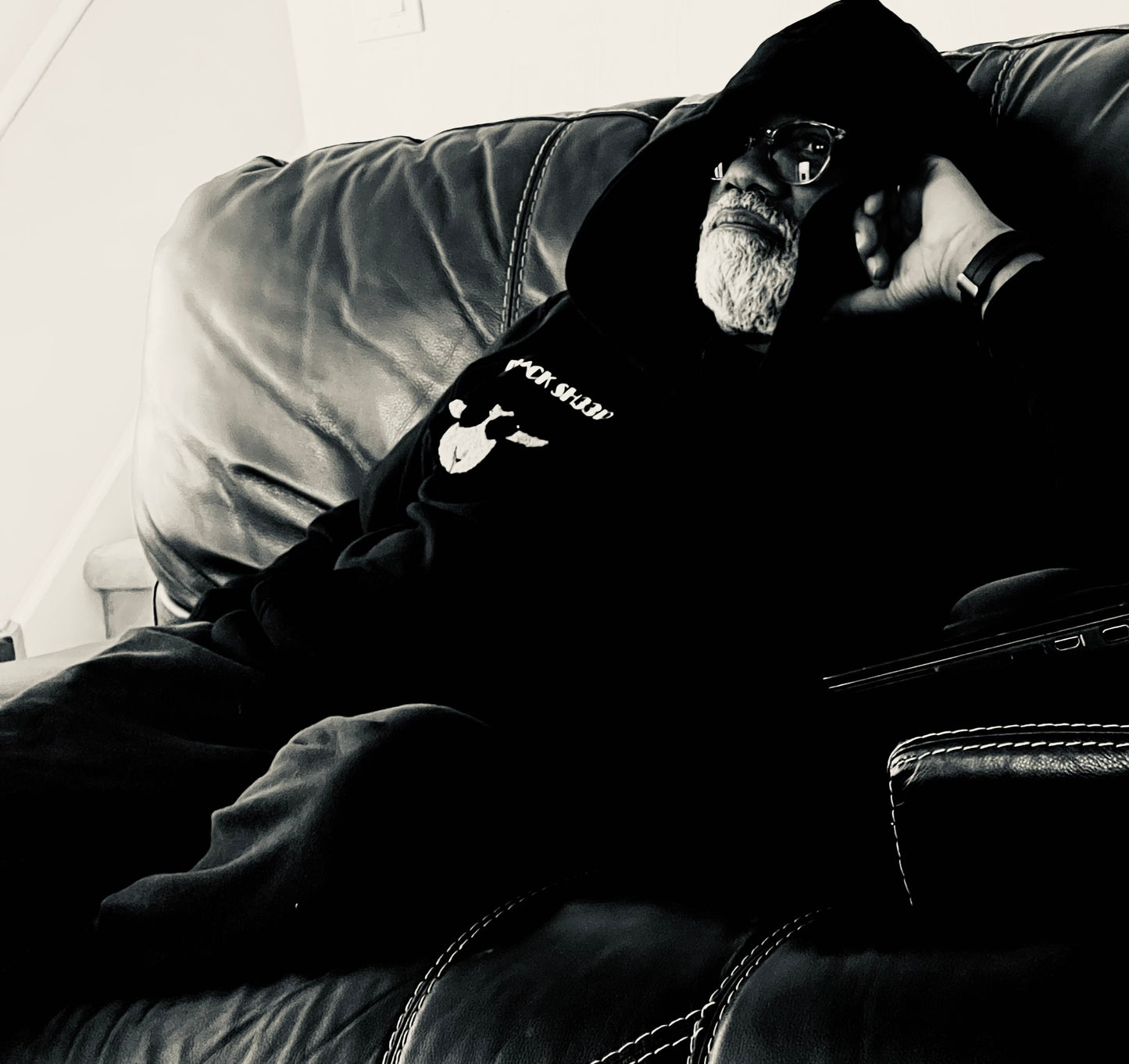 DLuX Hoodie Black
